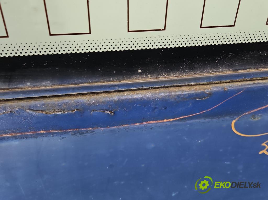 Vw Transporter T4 1990-2003 1.9 TD 68 hp manual 50 kW 1896 cm3 5- zadní kufrové dveře  (Zadní kapota (kufr))