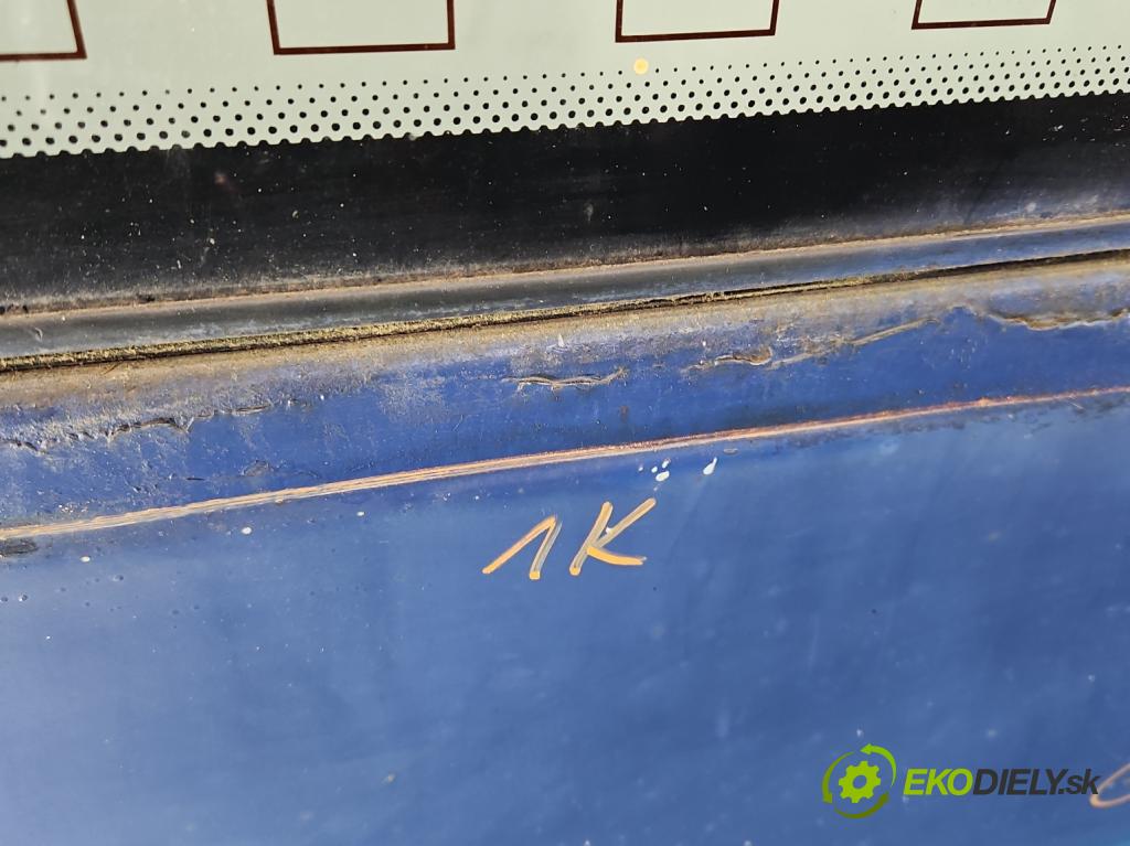 Vw Transporter T4 1990-2003 1.9 TD 68 hp manual 50 kW 1896 cm3 5- zadní kufrové dveře  (Zadní kapota (kufr))