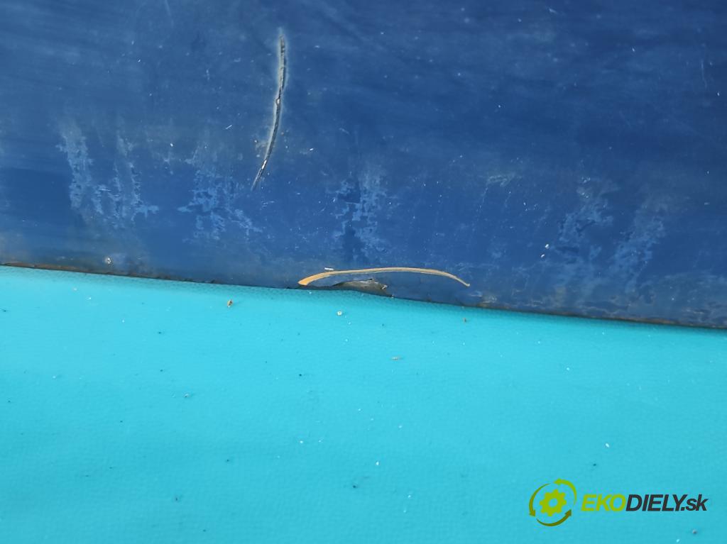 Vw Transporter T4 1990-2003 1.9 TD 68 hp manual 50 kW 1896 cm3 5- zadní kufrové dveře  (Zadní kapota (kufr))