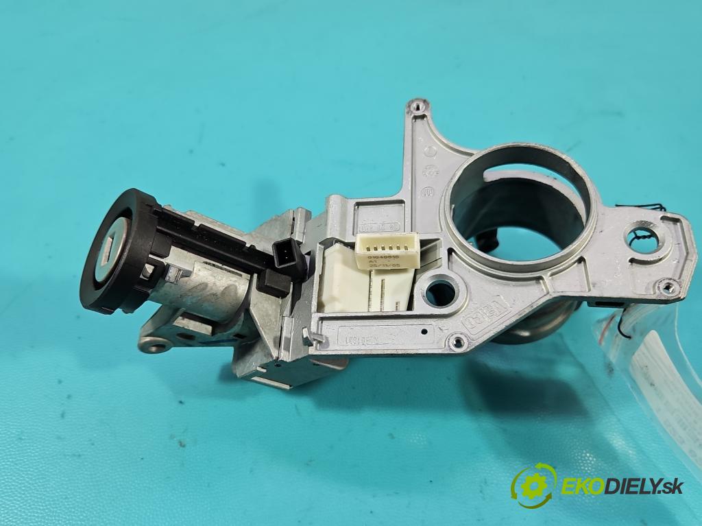 Opel Zafira B 2005-2014 1.9 CDTI 120 HP manual 88 kW 1910 cm3 5- Spínačka  (Spínacia skrinka)