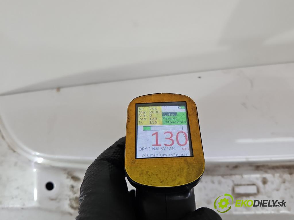 Lexus CT 2010-2022 1.8 VVTI 99 hp automatic 73 kW 1798 cm3 5- zadní kufrové dveře  (Zadní kapota (kufr))