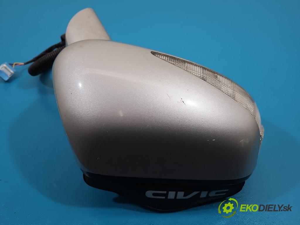 Honda Civic VIII 2006-2011 1.4 16V 95 HP automatic 70 kW 1339 cm3 4- zrkadlo pravé  (Kľučka dverí ostatné)