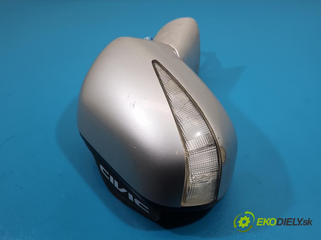 Honda Civic VIII 2006-2011 1.4 16V 95 HP automatic 70 kW 1339 cm3 4- zrkadlo pravé  (Kľučka dverí ostatné)