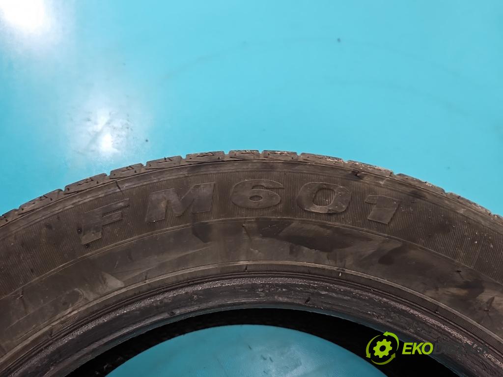 Volvo V40 II 2012-2019 1.6 T3 150 HP manual 110 kW 1596 cm3 5- pneumatika letné 4 kusy komplet