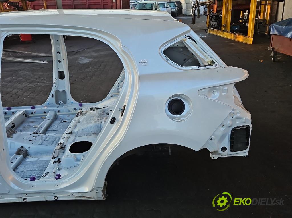 Lexus CT 2010-2022 1.8 VVTI 99 hp automatic 73 kW 1798 cm3 5- blatnik zadní levý 