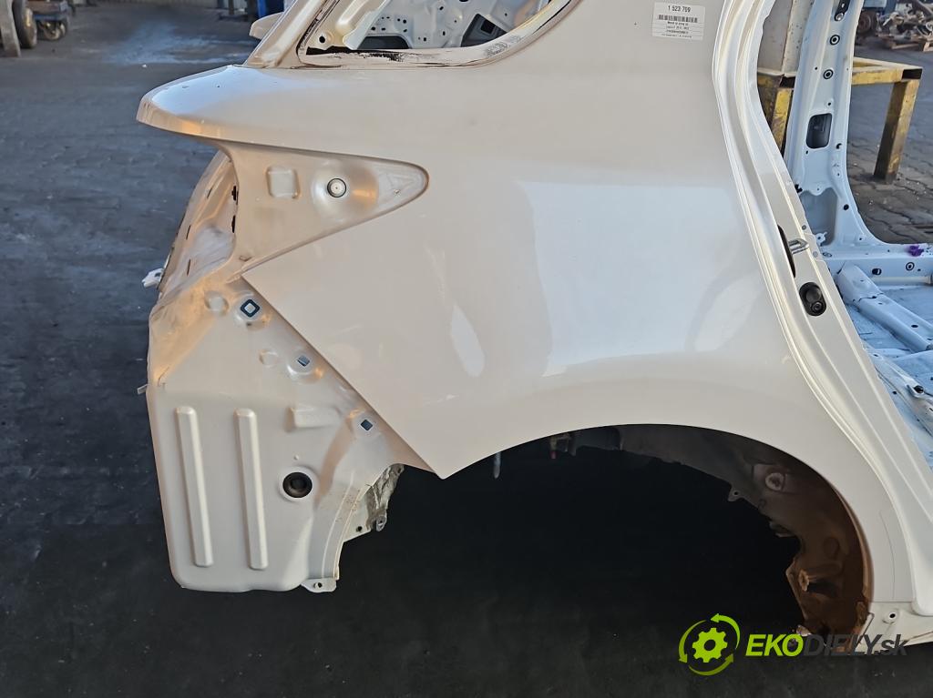 Lexus CT 2010-2022 1.8 VVTI 99 HP automatic 73 kW 1798 cm3 5- blatník zadné pravý