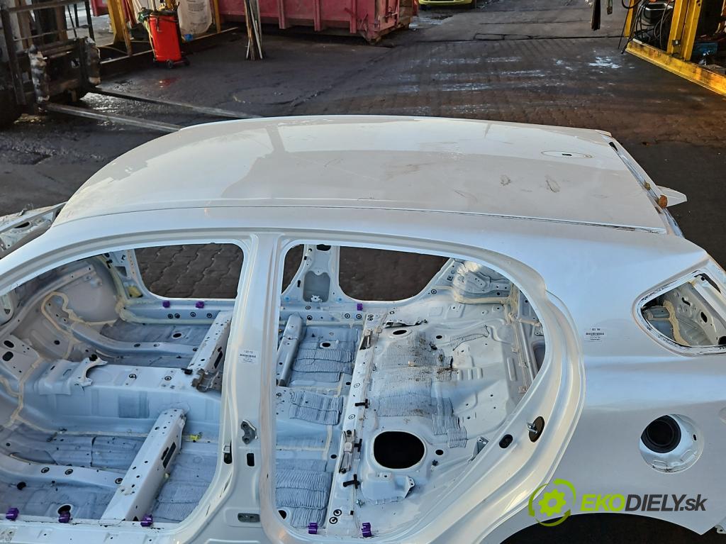 Lexus CT 2010-2022 1.8 VVTI 99 HP automatic 73 kW 1798 cm3 5- strecha