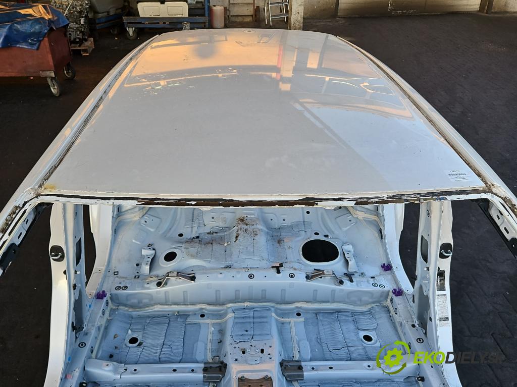 Lexus CT 2010-2022 1.8 VVTI 99 HP automatic 73 kW 1798 cm3 5- strecha