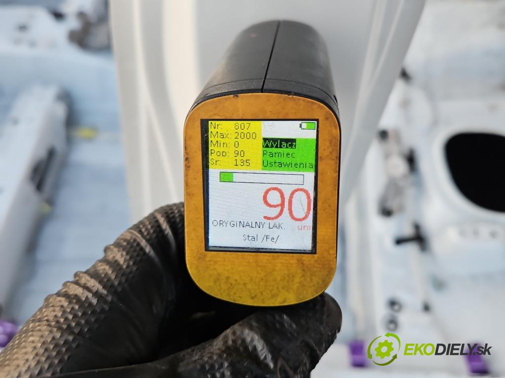 Lexus CT 2010-2022 1.8 VVTI 99 hp automatic 73 kW 1798 cm3 5- práh levý  (Karoserie ostatní)