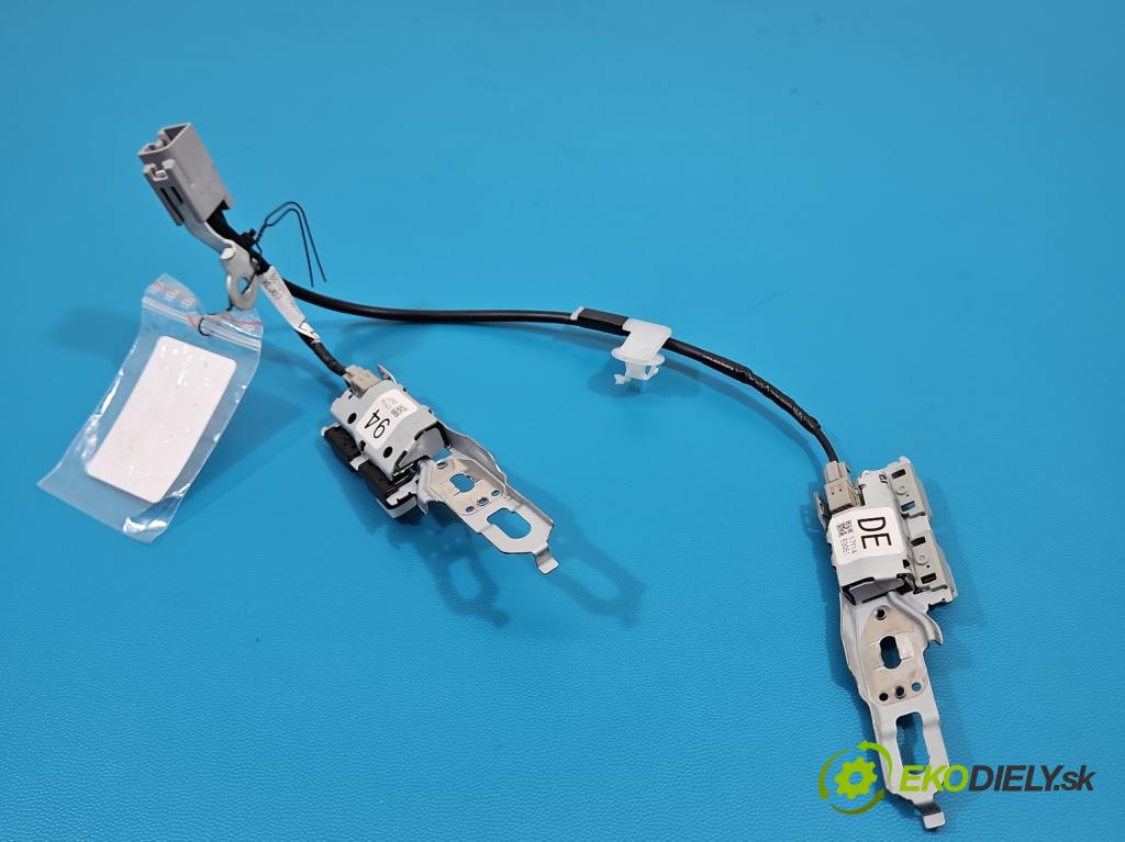 Lexus NX I 2014-2021 2.0 T 238HP automatic 175 kW 1998 cm3 5- Antena 