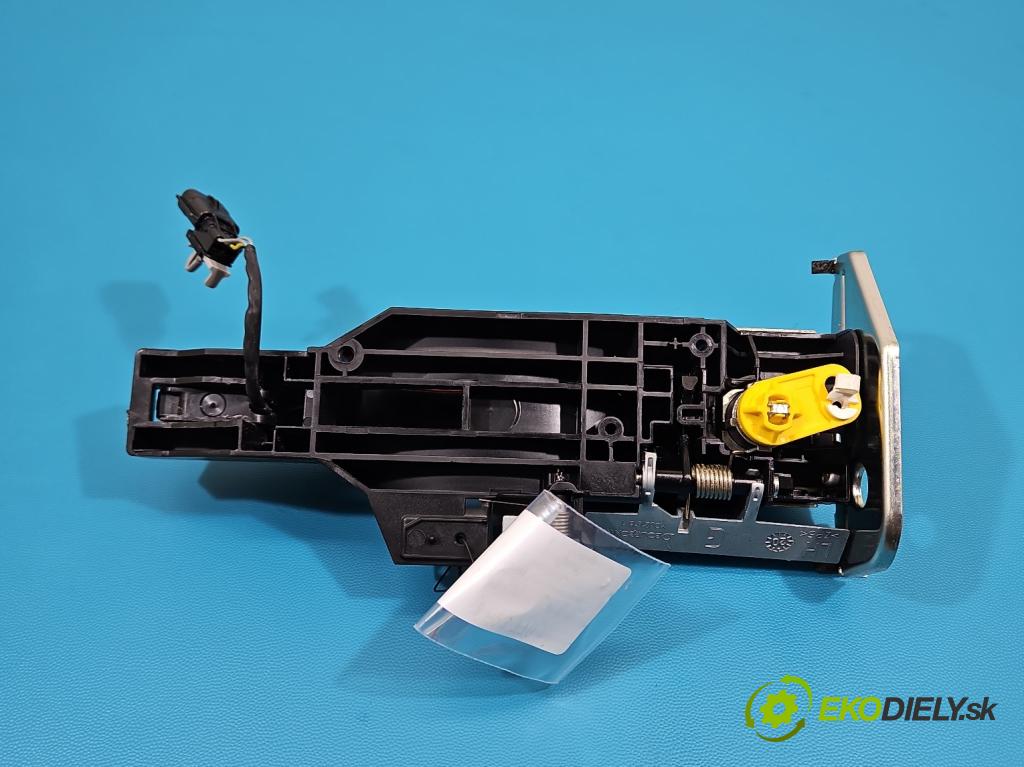 Renault Kadjar 2015-2022 1.3 140 HP automatic 103 kW 1332 cm3 5- rukoväť predné ľavé mimo: 806071597R (Kľučka dverí vonkajšia predná ľavá)