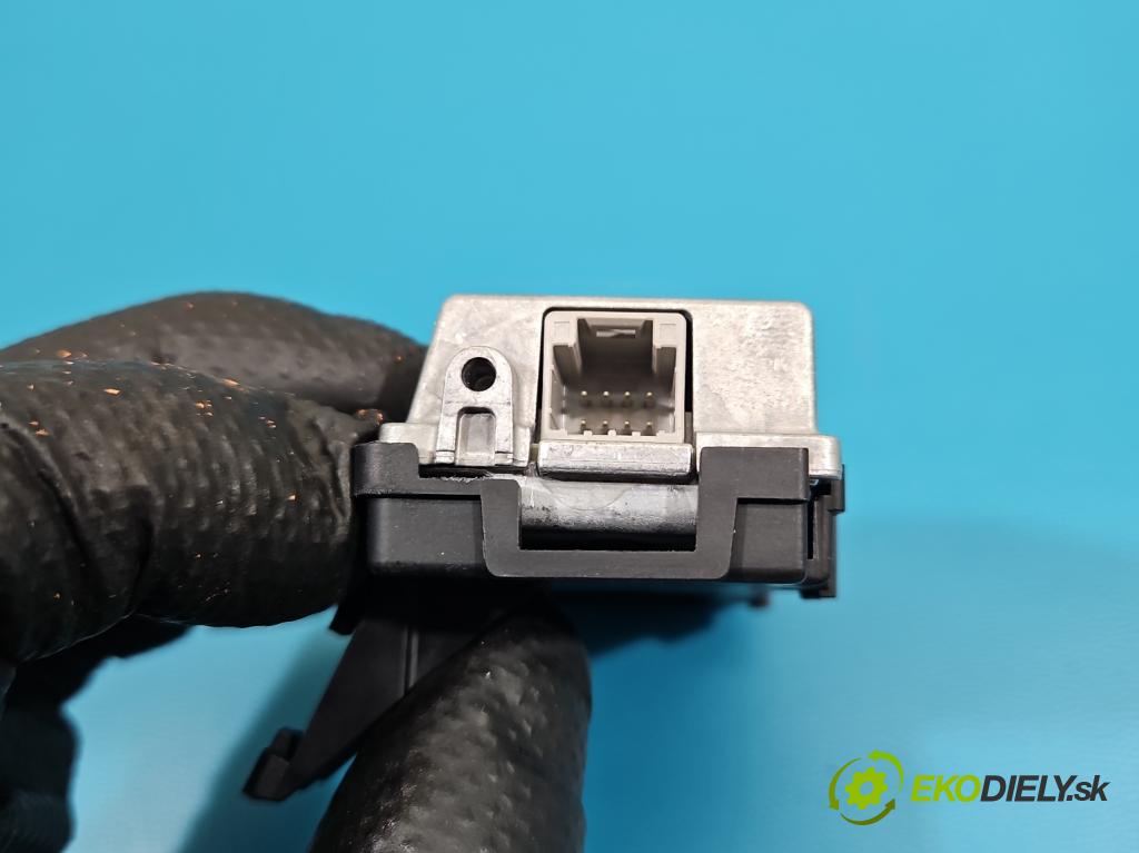 Renault Kadjar 2015-2022 1.3 140 hp automatic 103 kW 1332 cm3 5- Kamera přední 284624085R