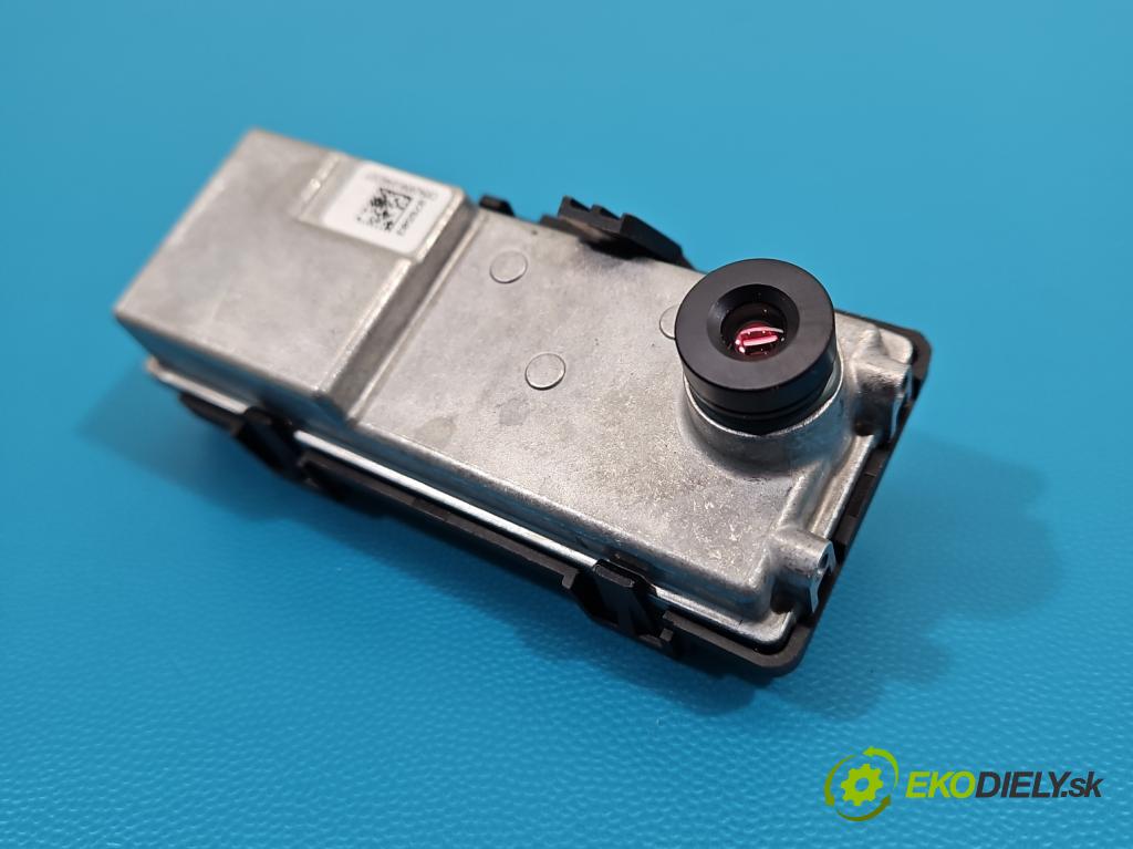 Renault Kadjar 2015-2022 1.3 140 HP automatic 103 kW 1332 cm3 5- Kamera predné 284624085R