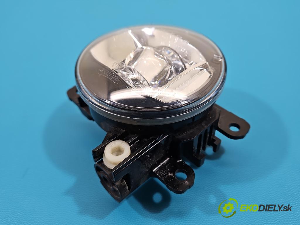 Renault Kadjar 2015-2022 1.3 140 hp automatic 103 kW 1332 cm3 5- Halogen pravý 261509314R (Klika dveří ostatní)