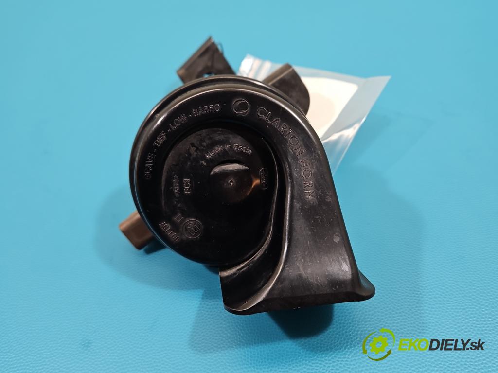 Renault Kadjar 2015-2022 1.3 140 HP automatic 103 kW 1332 cm3 5- Klakson: 256102404R