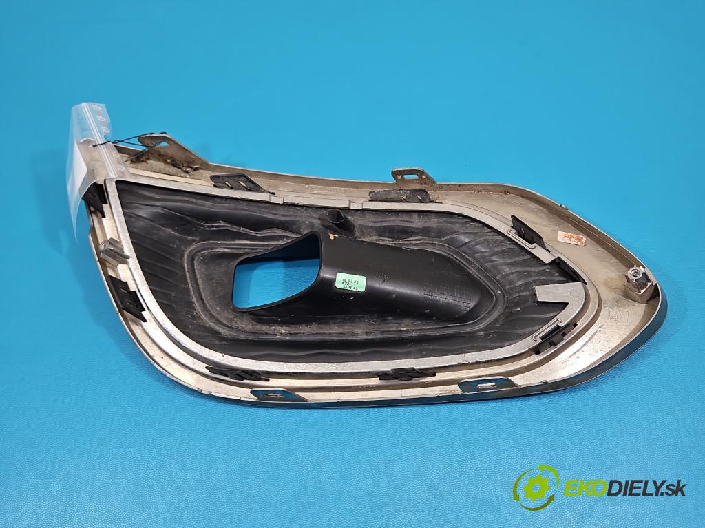 Renault Kadjar 2015-2022 1.3 140 HP automatic 103 kW 1332 cm3 5- blenda mriežka: nárazník pravé 261A23692R