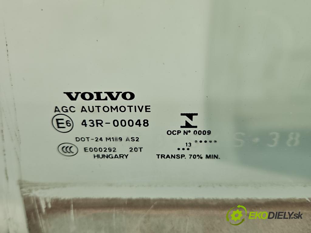 Volvo V40 II 2012-2019 1.6 T3 150 HP manual 110 kW 1596 cm3 5- sklo dvere zadné ľavé
