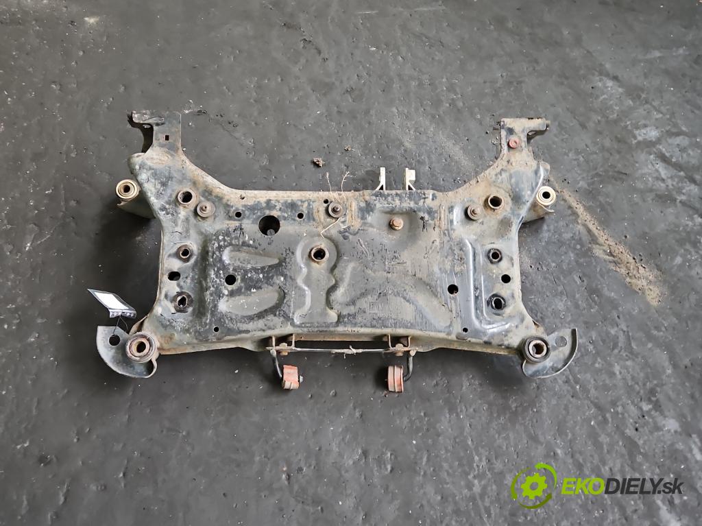 Volvo V40 II 2012-2019 1.6 T3 150 HP manual 110 kW 1596 cm3 5- výstuha motora