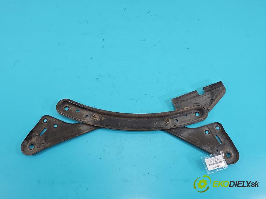 Volvo V40 II 2012-2019 1.6 T3 150 hp manual 110 kW 1596 cm3 5- podpéra AV61-101A80-AF