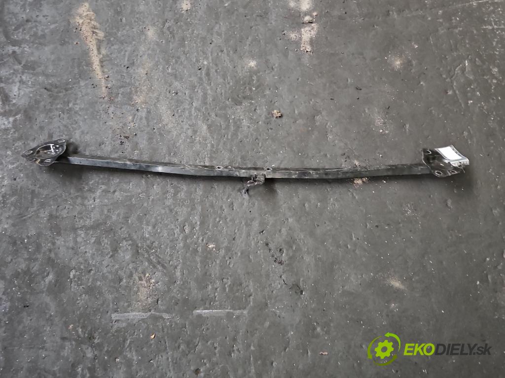 Volvo V40 II 2012-2019 1.6 T3 150 hp manual 110 kW 1596 cm3 5- podpéra