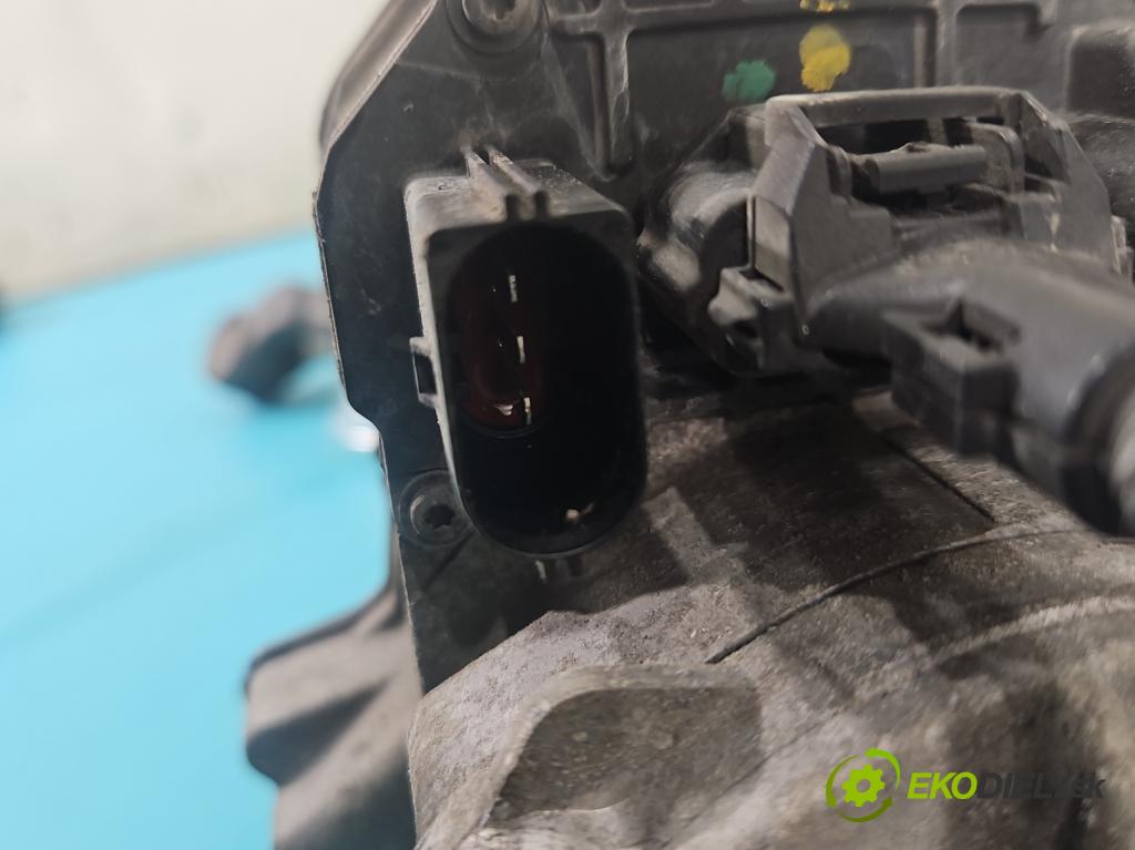 Volvo V40 II 2012-2019 1.6 T3 150 HP manual 110 kW 1596 cm3 5- Ozubené kolo: volant 31406157