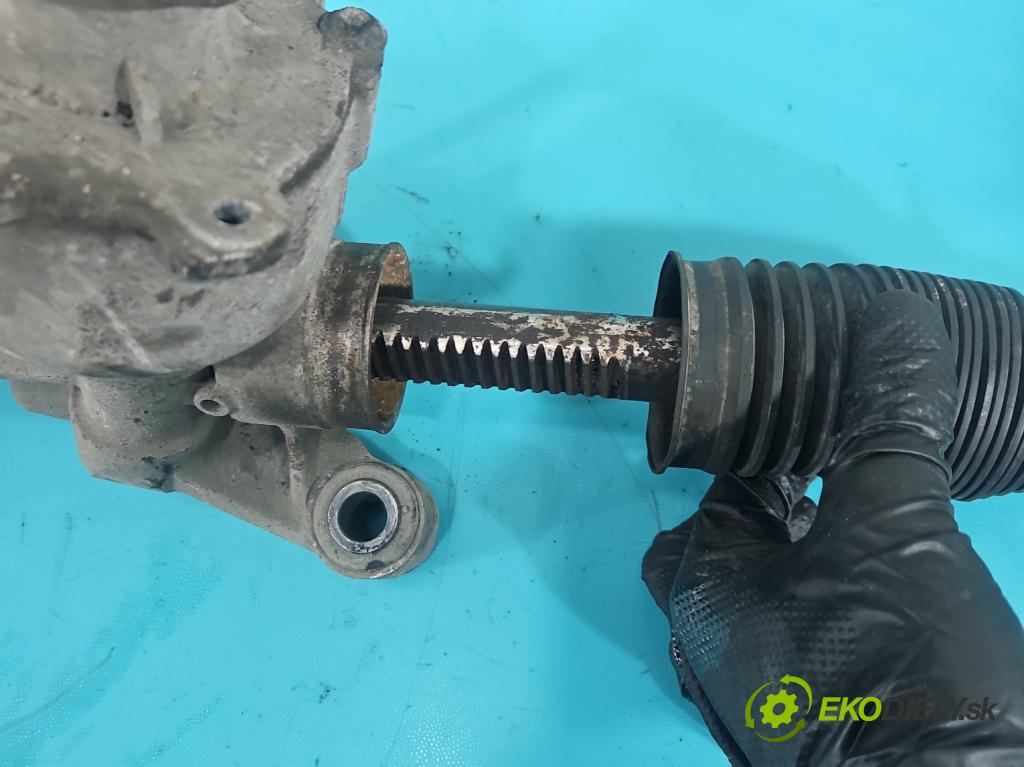 Volvo V40 II 2012-2019 1.6 T3 150 HP manual 110 kW 1596 cm3 5- Ozubené kolo: volant 31406157