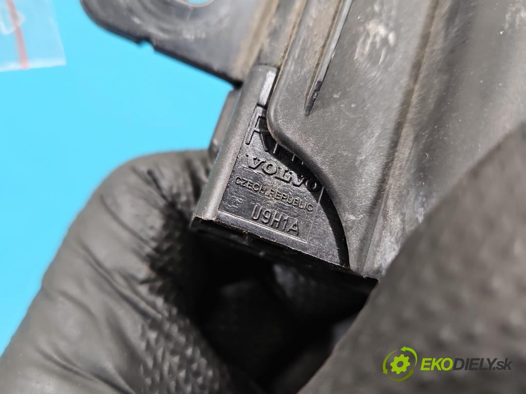 Volvo V40 II 2012-2019 1.6 T3 150 HP manual 110 kW 1596 cm3 5- zámok kapoty 31218878