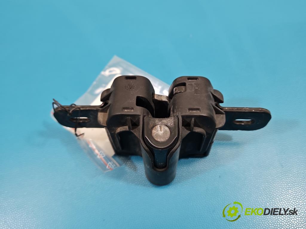 Volvo V40 II 2012-2019 1.6 T3 150 HP manual 110 kW 1596 cm3 5- zámok kapoty 31218878