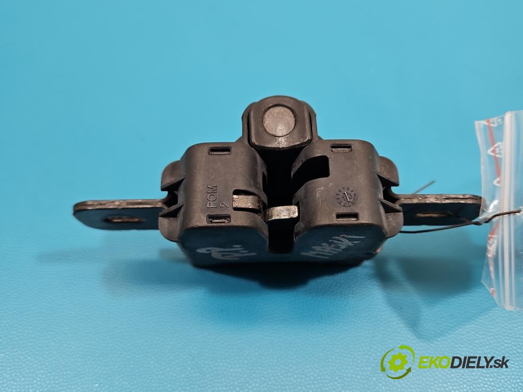 Volvo V40 II 2012-2019 1.6 T3 150 HP manual 110 kW 1596 cm3 5- zámok kapoty 31218878