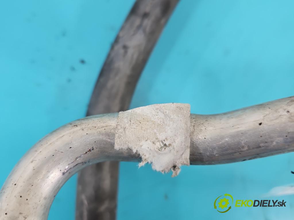 Volvo V40 II 2012-2019 1.6 T3 150 HP manual 110 kW 1596 cm3 5- rúrka klimatizácie