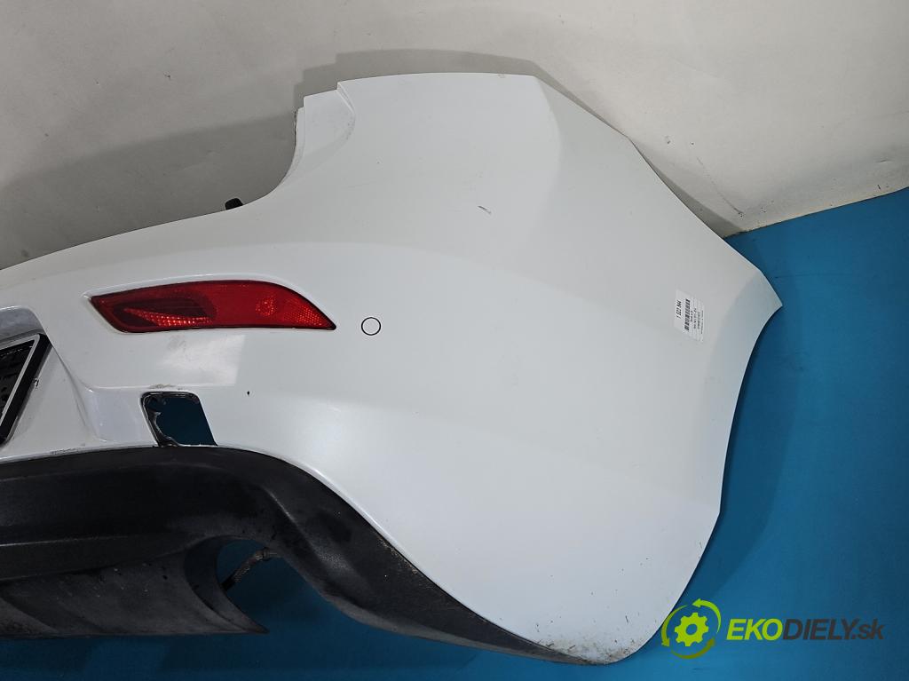 Volvo V40 II 2012-2019 1.6 T3 150 HP manual 110 kW 1596 cm3 5- nárazník zadné  (Kľučka dverí ostatné)
