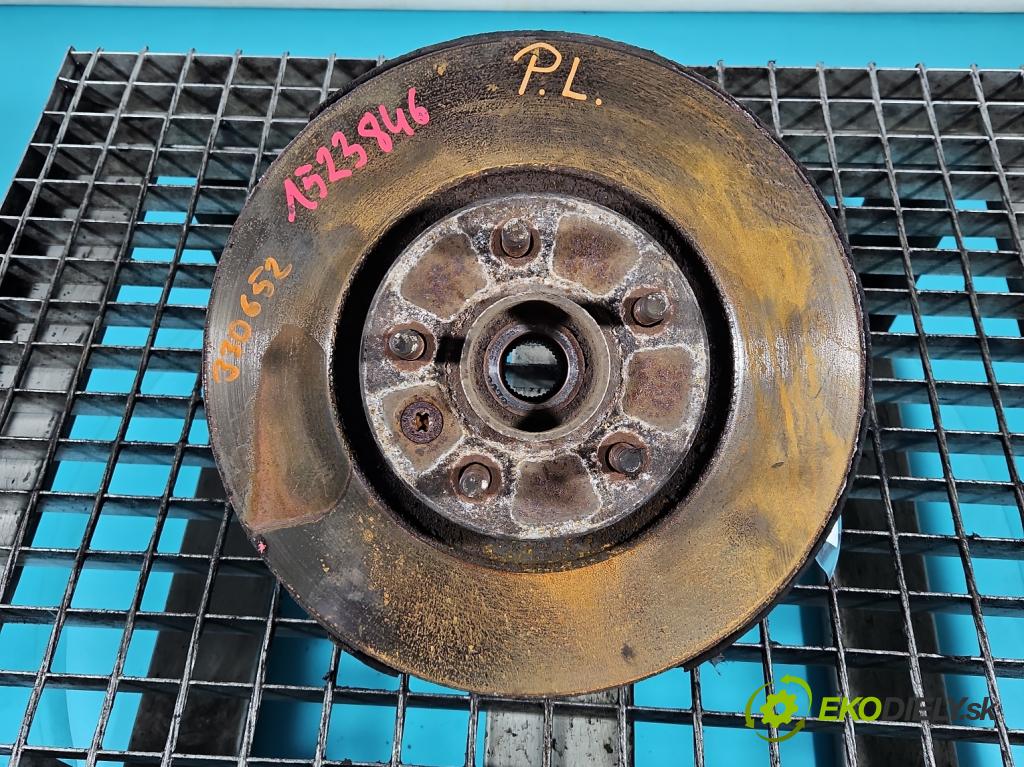 Volvo V40 II 2012-2019 1.6 T3 150 hp manual 110 kW 1596 cm3 5- náboj levé  (Náboj kola)