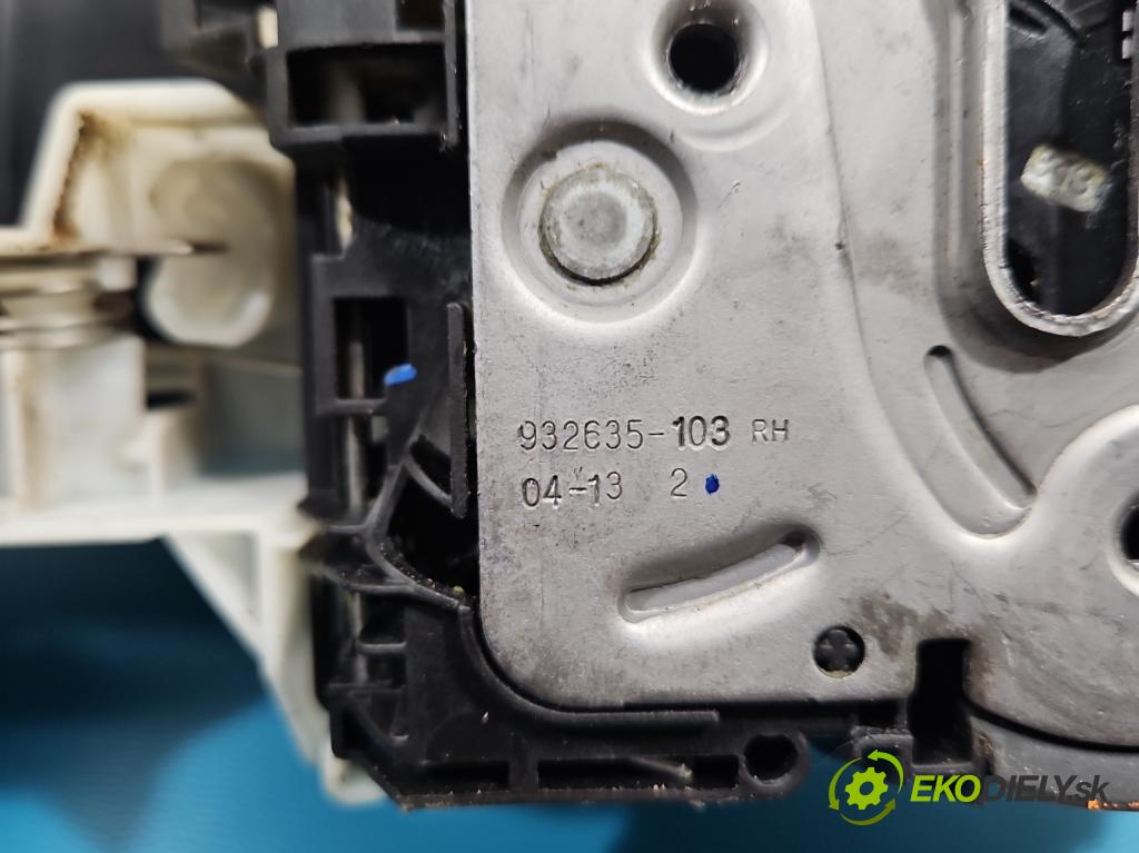 Volvo V40 II 2012-2019 1.6 T3 150 HP manual 110 kW 1596 cm3 5- zámok zadné pravý 31391831