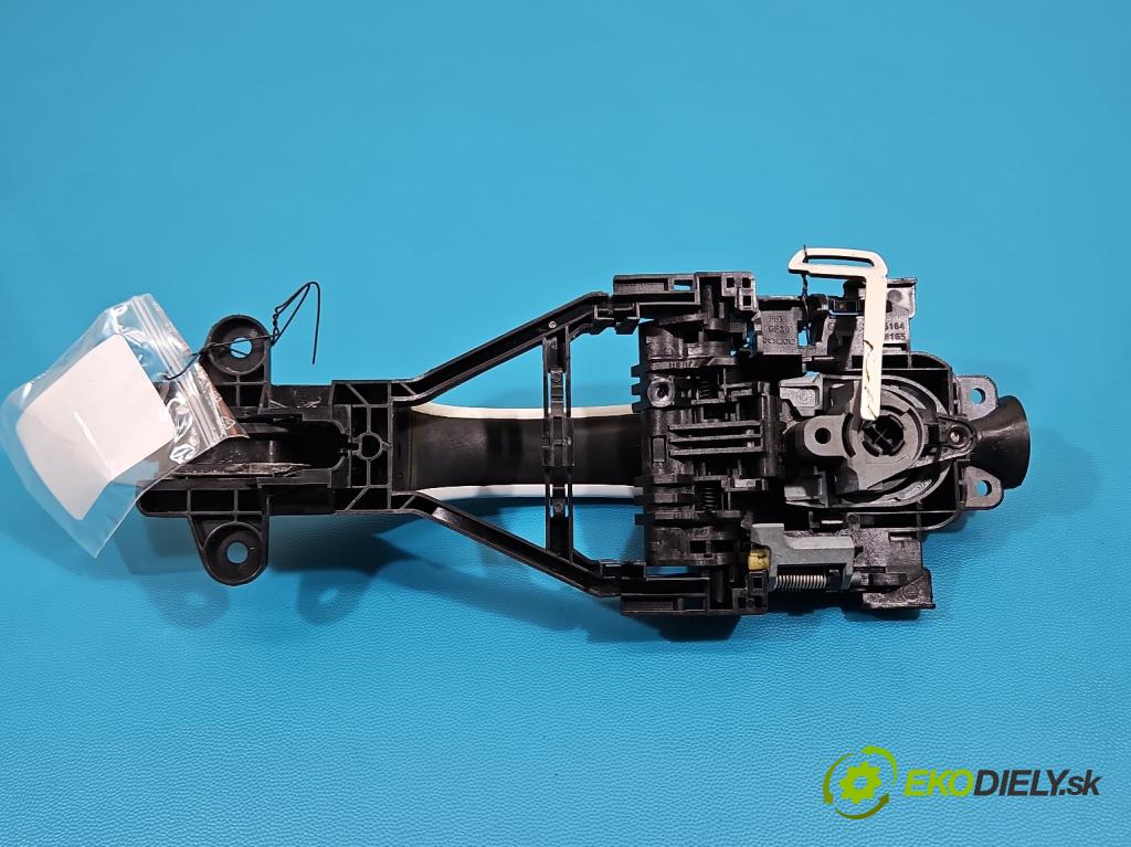 Volvo V40 II 2012-2019 1.6 T3 150 HP manual 110 kW 1596 cm3 5- rukoväť predné ľavé mimo: 31276164 (Kľučka dverí vonkajšia predná ľavá)