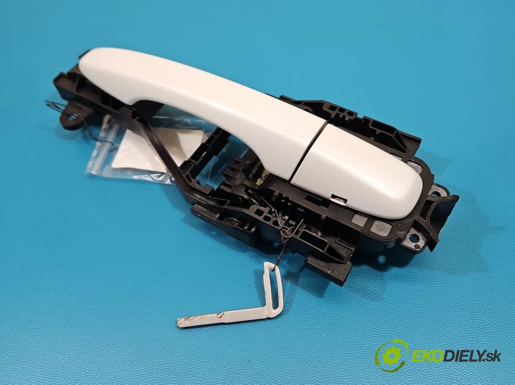 Volvo V40 II 2012-2019 1.6 T3 150 HP manual 110 kW 1596 cm3 5- rukoväť predné ľavé mimo: 31276164 (Kľučka dverí vonkajšia predná ľavá)