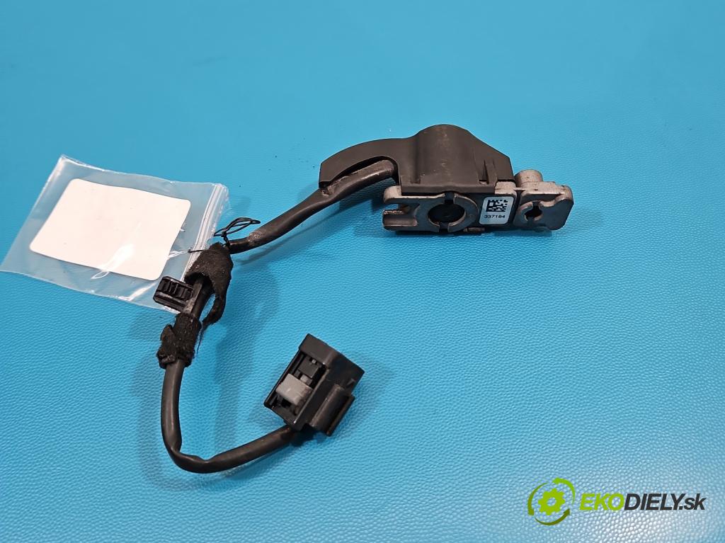 Volvo V40 II 2012-2019 1.6 T3 150 HP manual 110 kW 1596 cm3 5- airbag vzduch: ostatné P31305432