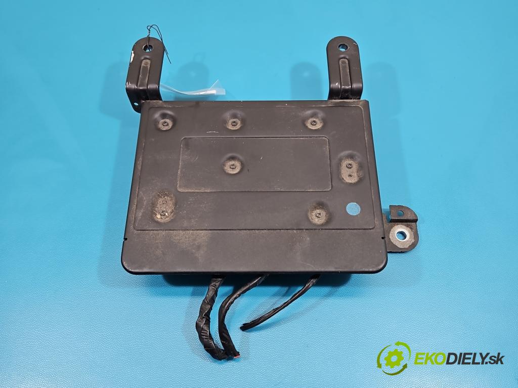 Volvo V40 II 2012-2019 1.6 T3 150 hp manual 110 kW 1596 cm3 5- Zesilovač: 31384316AA (Zesilovač)