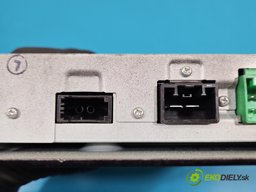 Volvo V40 II 2012-2019 1.6 T3 150 hp manual 110 kW 1596 cm3 5- Zesilovač: 31384316AA (Zesilovač)