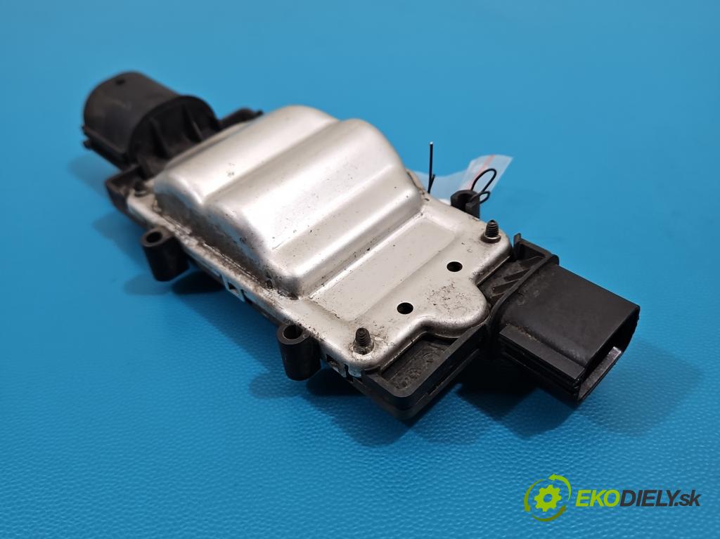 Volvo V40 II 2012-2019 1.6 T3 150 hp manual 110 kW 1596 cm3 5- relé ventilátoru: 1137328713