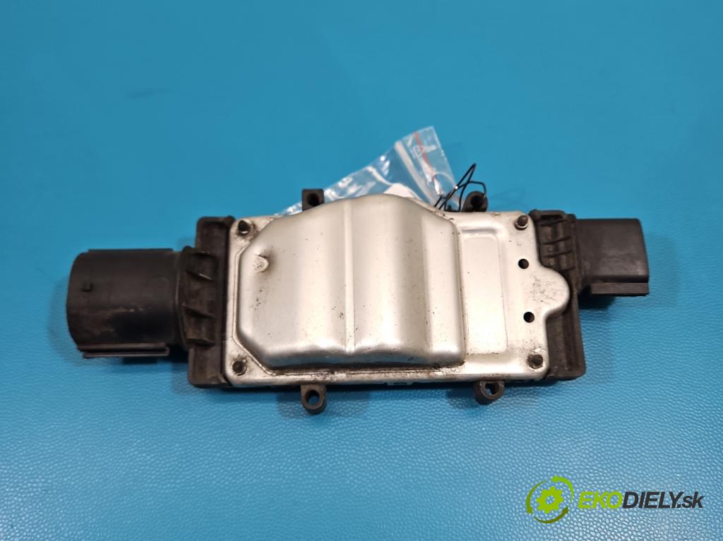 Volvo V40 II 2012-2019 1.6 T3 150 hp manual 110 kW 1596 cm3 5- relé ventilátoru: 1137328713