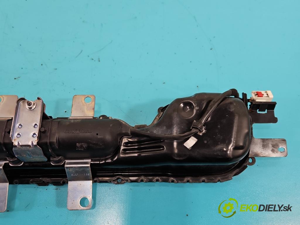 Volvo V40 II 2012-2019 1.6 T3 150 HP manual 110 kW 1596 cm3 5- airbag vzduch: ostatné P31305431