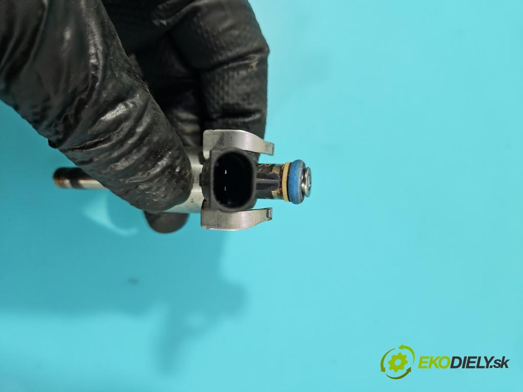 Kia Stinger 2017-2023 2.0 T-GDI: 256KM automatic 188 kW 1998 cm3 5- vstrek 0261500311 (Vstrekovač paliva)