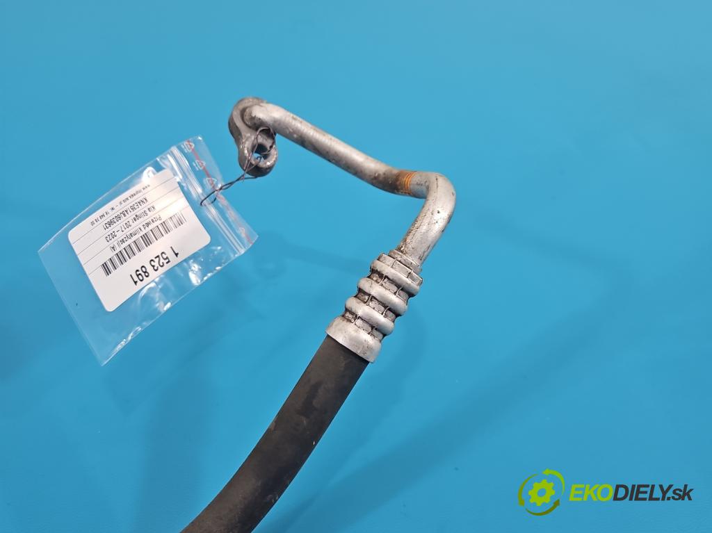 Kia Stinger 2017-2023 2.0 T-GDI: 256KM automatic 188 kW 1998 cm3 5- rúrka klimatizácie