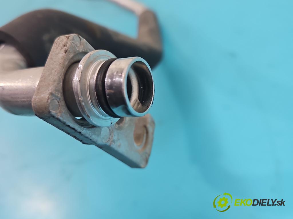 Lexus CT 2010-2022 1.8 VVTI 99 HP automatic 73 kW 1798 cm3 5- rúrka klimatizácie