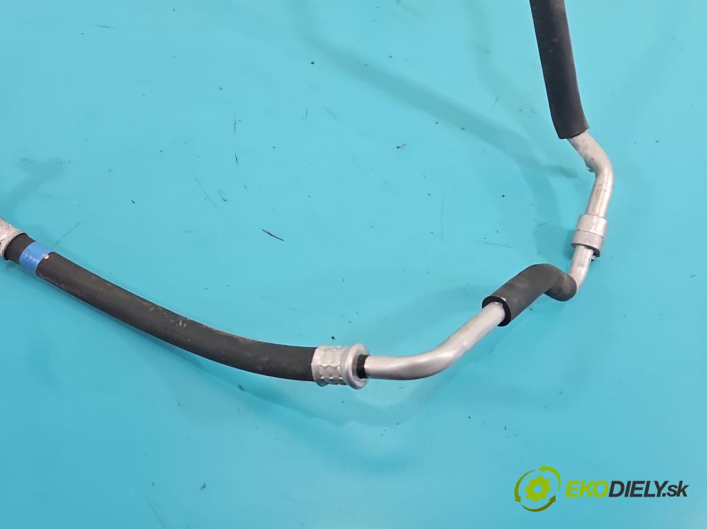 Lexus CT 2010-2022 1.8 VVTI 99 HP automatic 73 kW 1798 cm3 5- rúrka klimatizácie