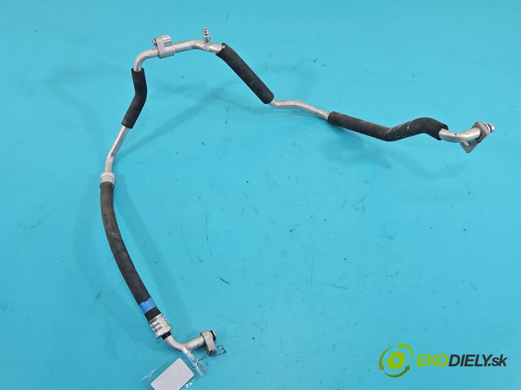 Lexus CT 2010-2022 1.8 VVTI 99 HP automatic 73 kW 1798 cm3 5- rúrka klimatizácie