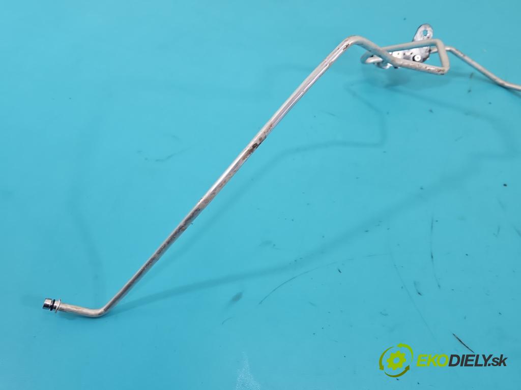 Lexus CT 2010-2022 1.8 VVTI 99 HP automatic 73 kW 1798 cm3 5- rúrka klimatizácie