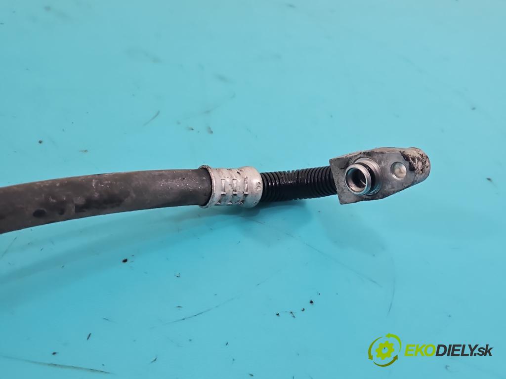 Lexus CT 2010-2022 1.8 VVTI 99 HP automatic 73 kW 1798 cm3 5- rúrka klimatizácie