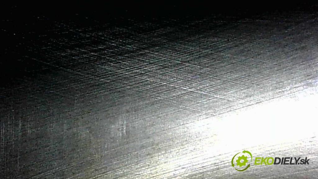 Lexus CT 2010-2022 1.8 VVTI 99 HP automatic 73 kW 1798 cm3 5- motor benzín: 2ZR