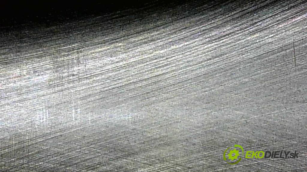 Lexus CT 2010-2022 1.8 VVTI 99 HP automatic 73 kW 1798 cm3 5- motor benzín: 2ZR